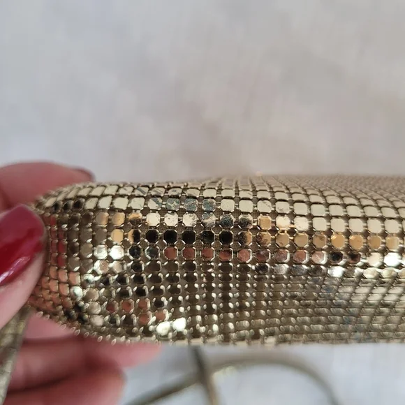 Whiting and Davis vintage shimmer gold small purse clutch with strap fancy party - Picture 8 of 13